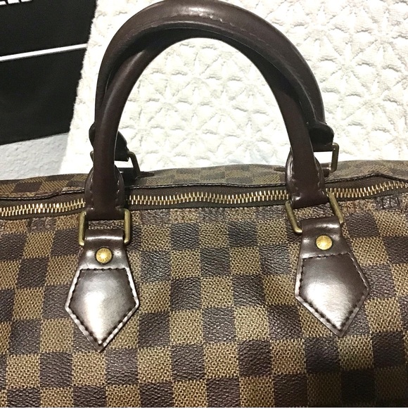 Louis Vuitton Damier Speedy 35 Bag - Picture 3 of 16